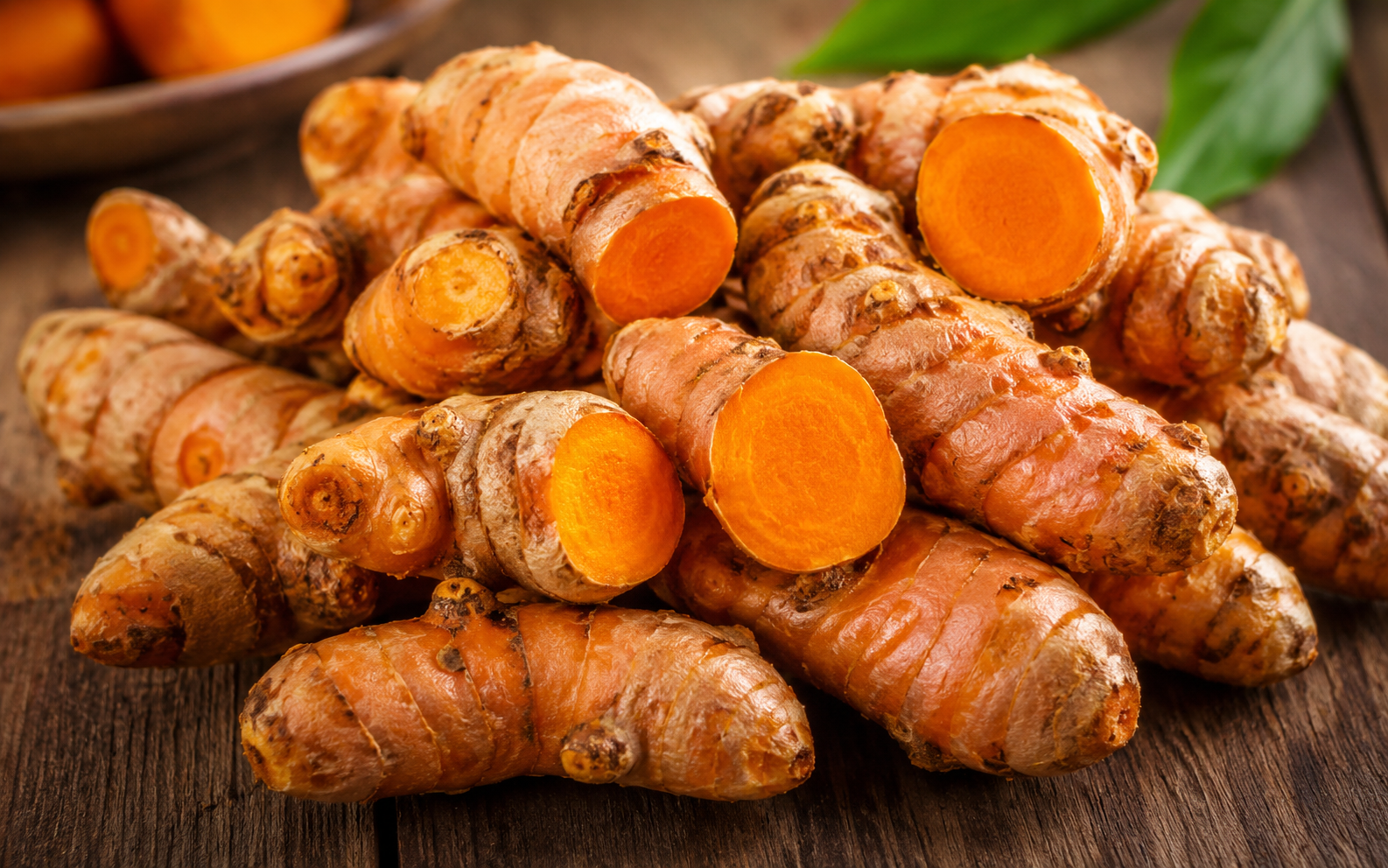 Indian turmeric exporter from India - Salem Erode Alleppey Nizamabad Lakadong varieties finger bulb powder